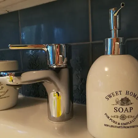 Fiore Di Zucca Bed & Breakfast Segrate